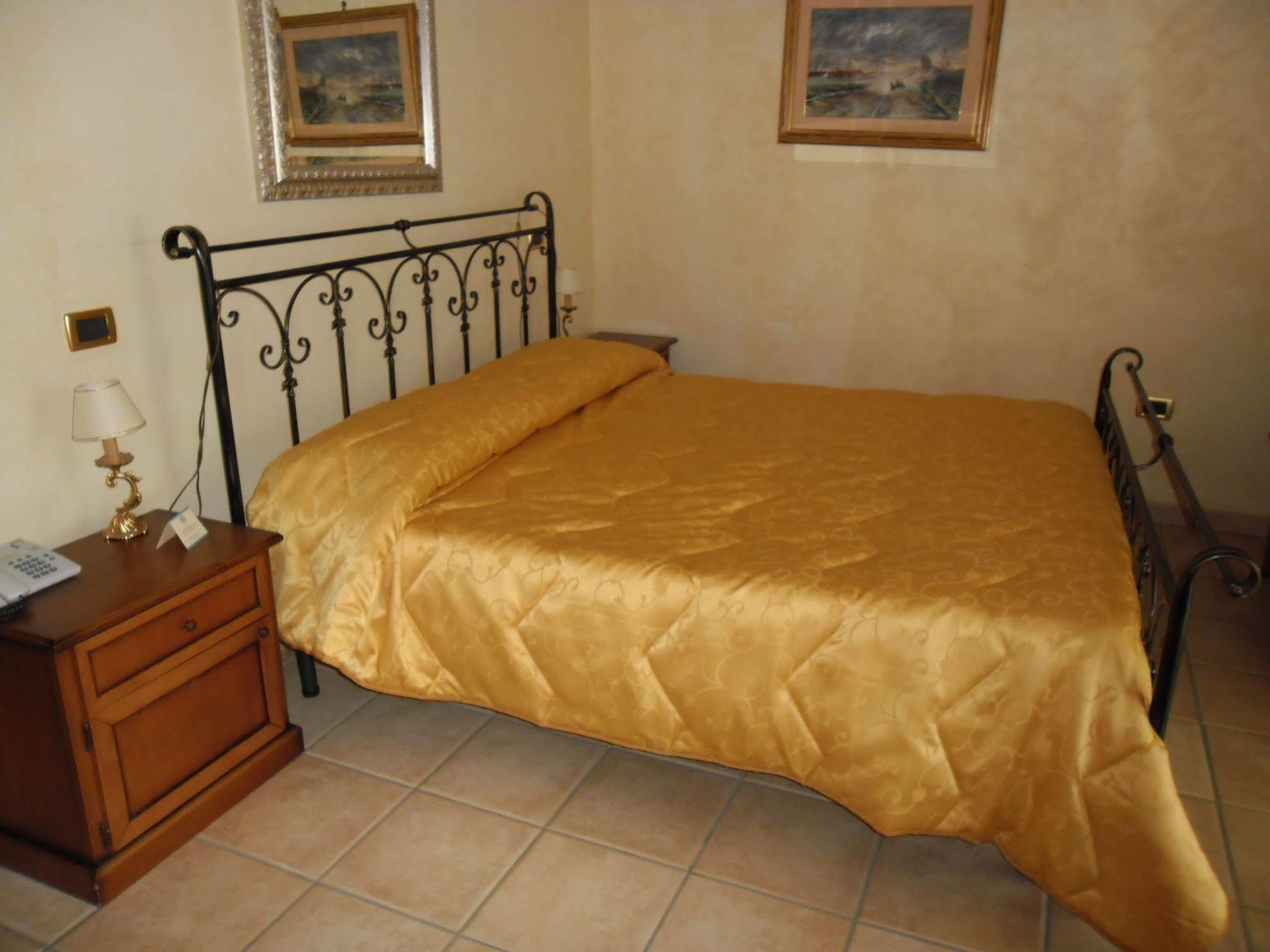 Hotel Villa Torre Antica Атена-Лукана Екстер'єр фото